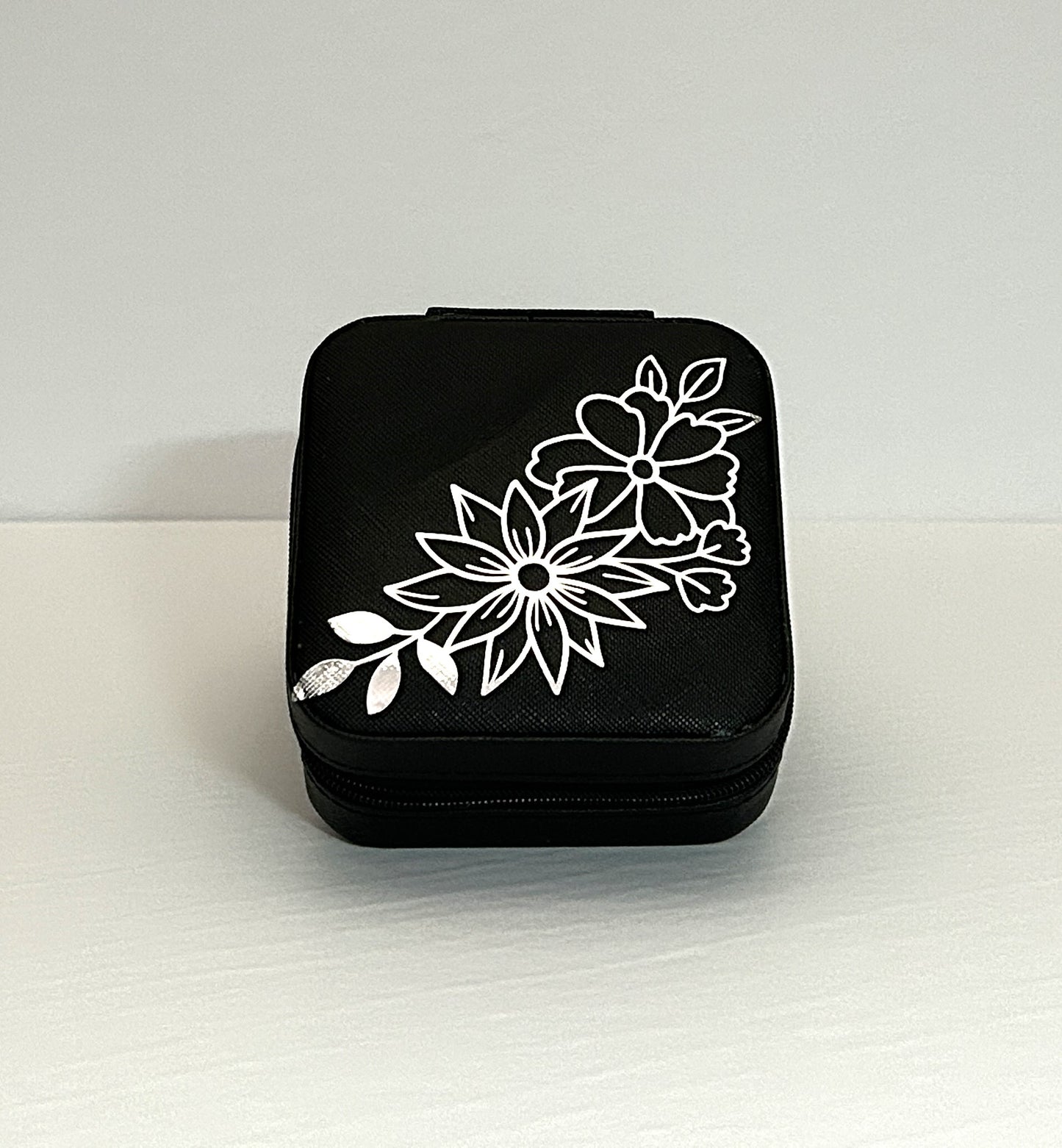 Boîte à bijoux carrée