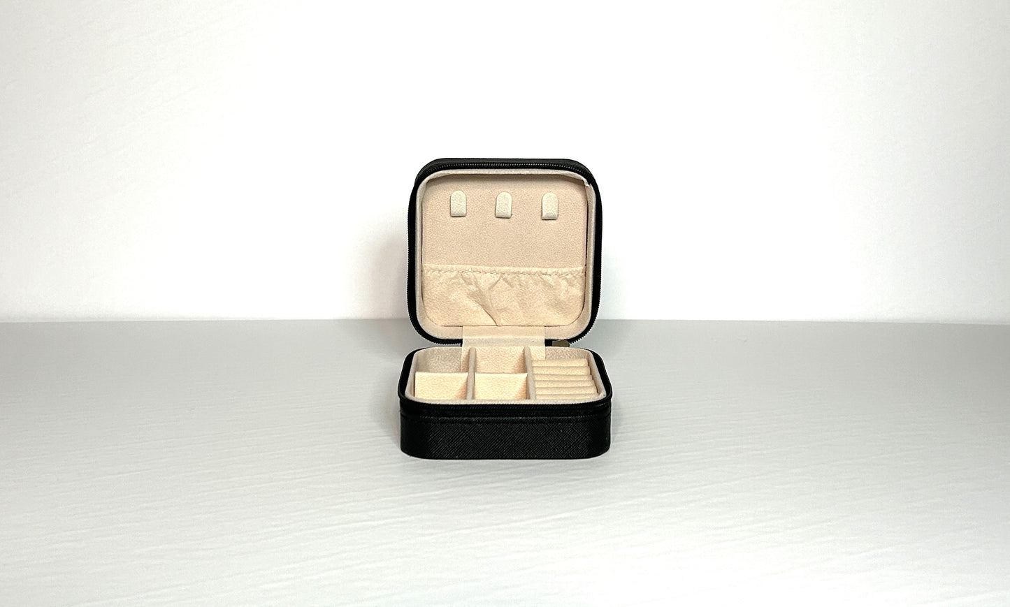 Boîte à bijoux carrée