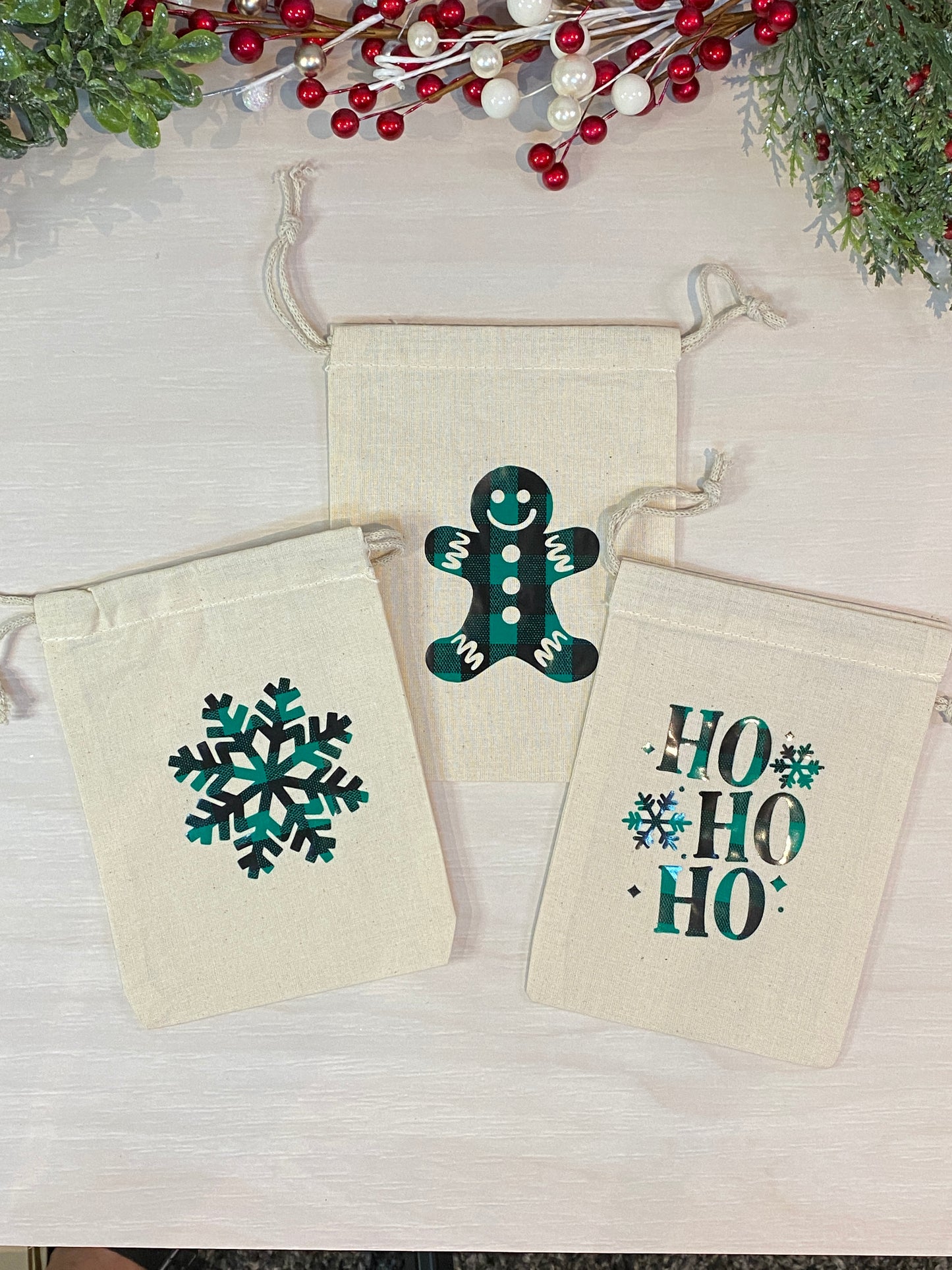 Sac cadeau réutilisable - motif de Noël vert et noir