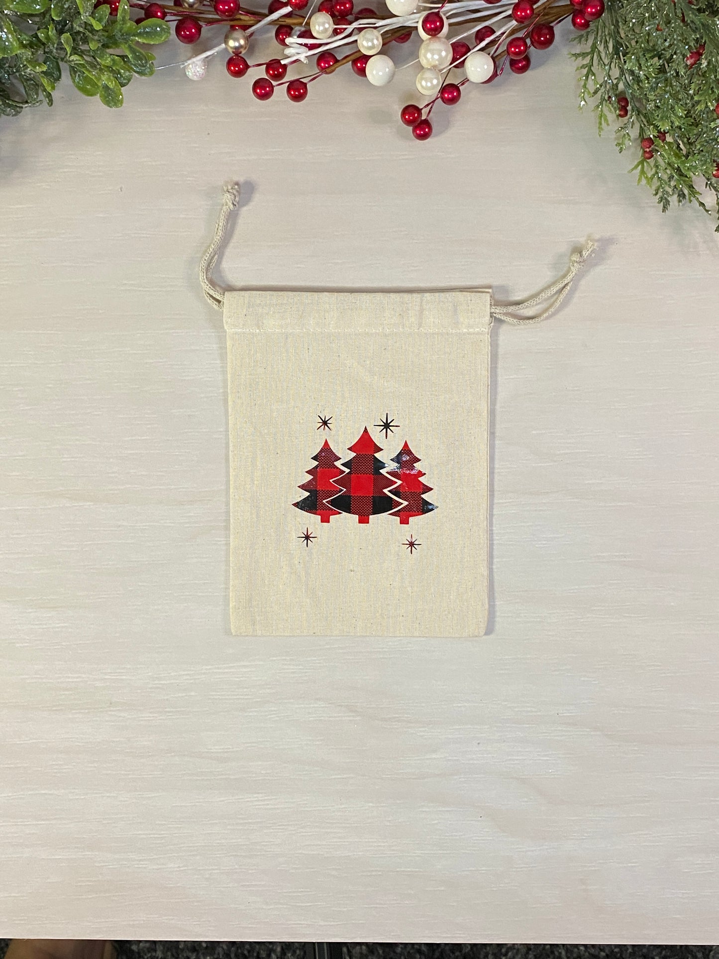 Sac cadeau réutilisable - motif de Noël rouge et noir