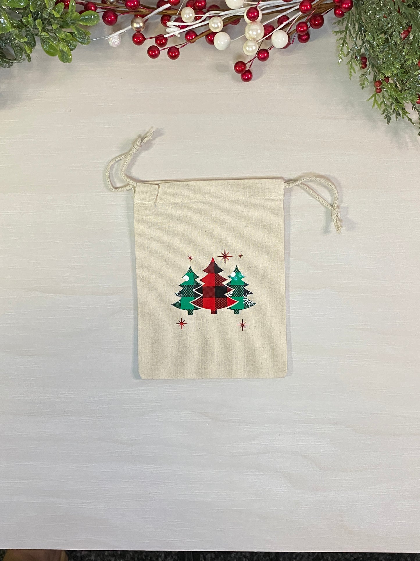 Sac cadeau réutilisable - motif de Noël vert et noir avec flocons
