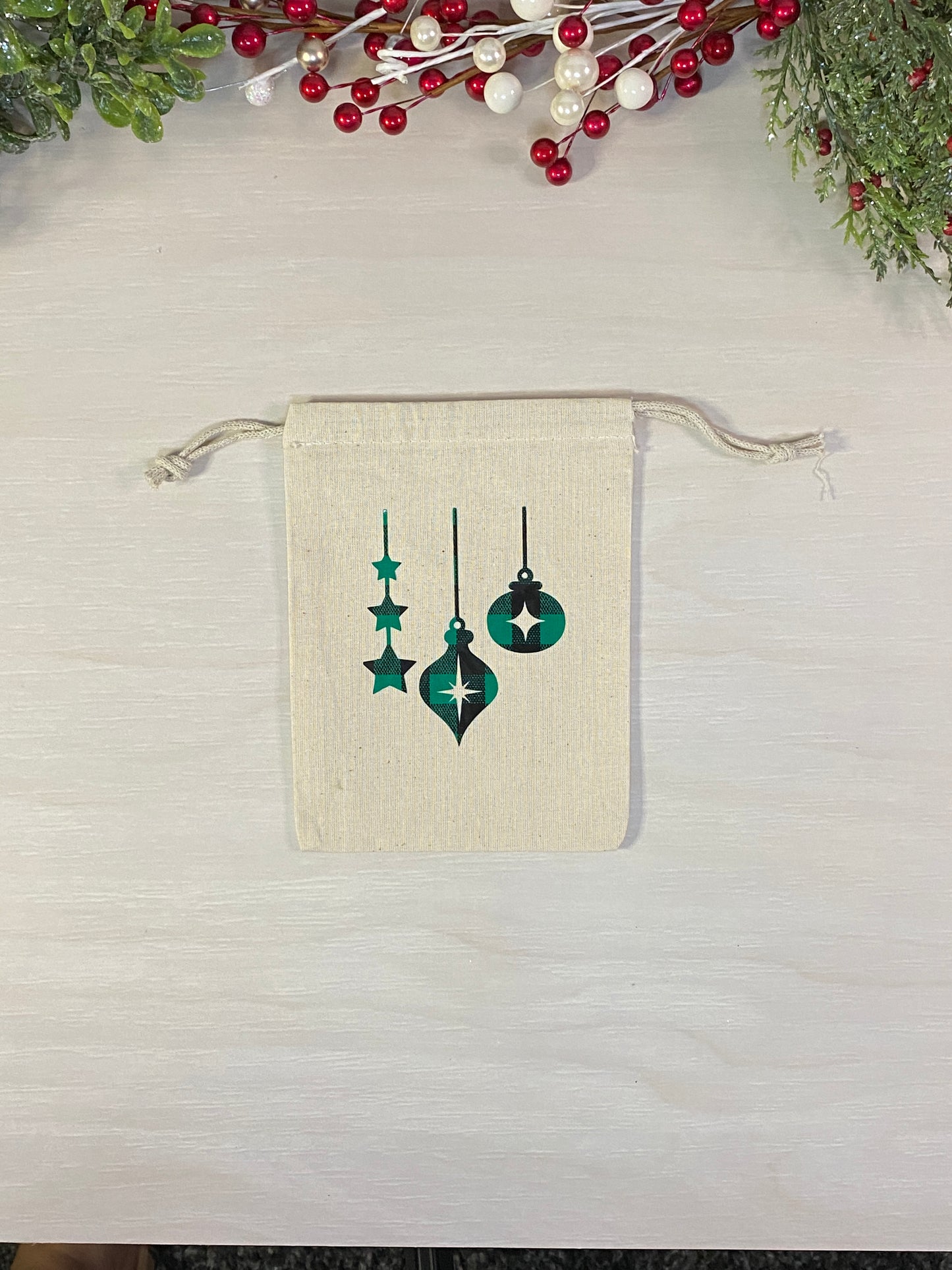 Sac cadeau réutilisable - motif de Noël vert et noir